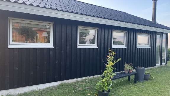 Facademaling på sommerhus i Odense